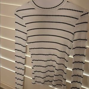 Long sleeve tight tee